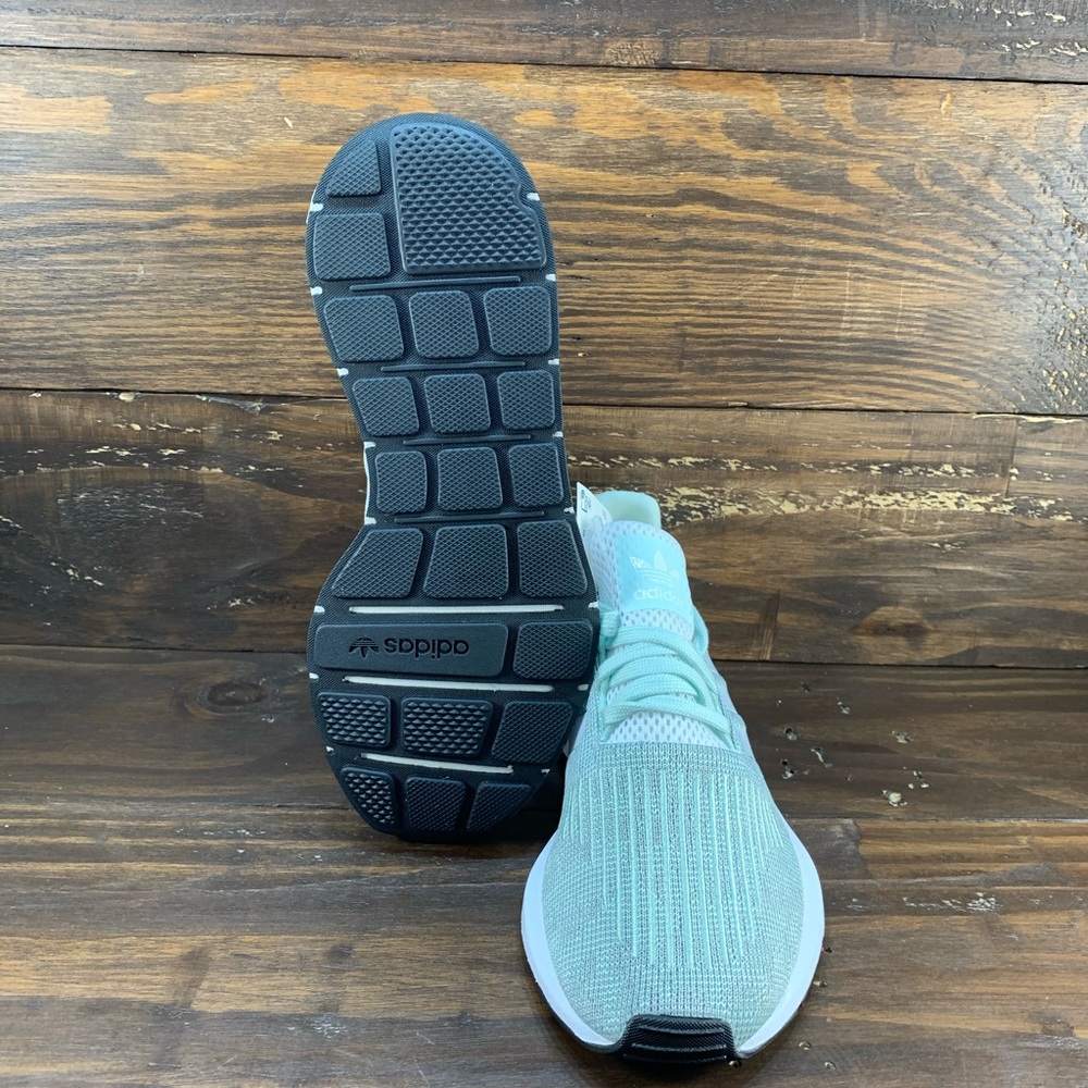 ADIDAS SWIFT RUN WOMENS SHOES - Picture 9 of 10